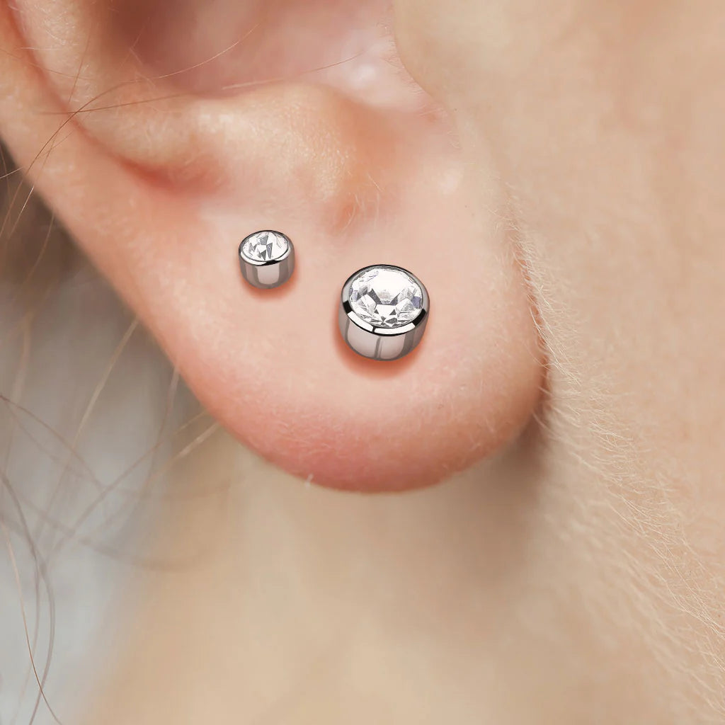 TITANIUM CRYSTAL STUD EARRINGS