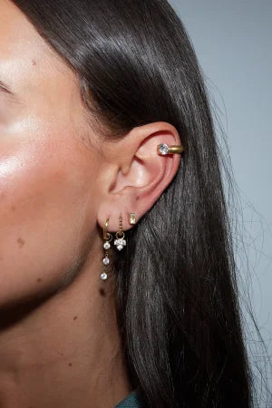 THE HONEY GLOW EARRING STACKING SET
