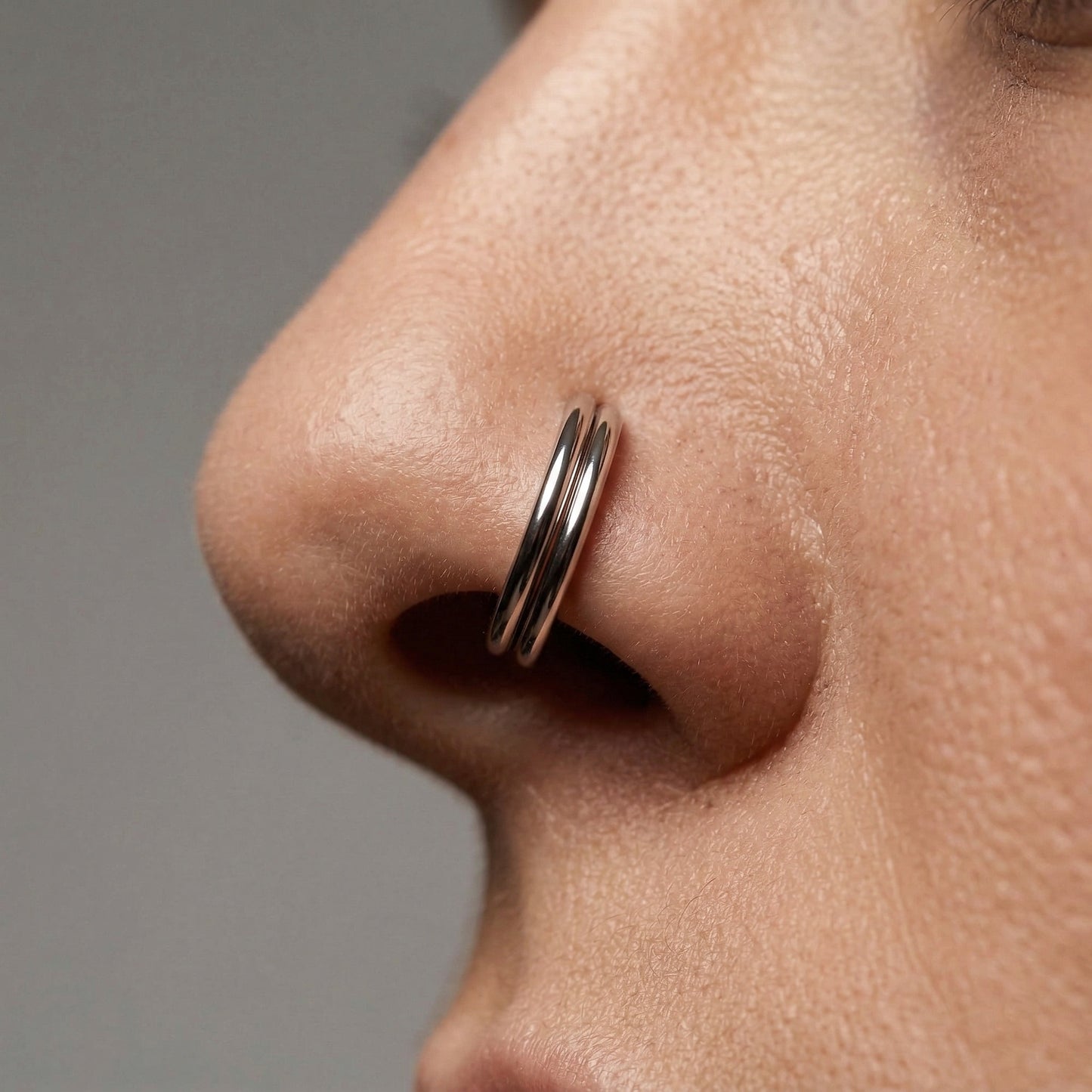DOUBLE LINED CLICKER NOSE HOOP - 6MM / 7MM / 8MM / 10MM