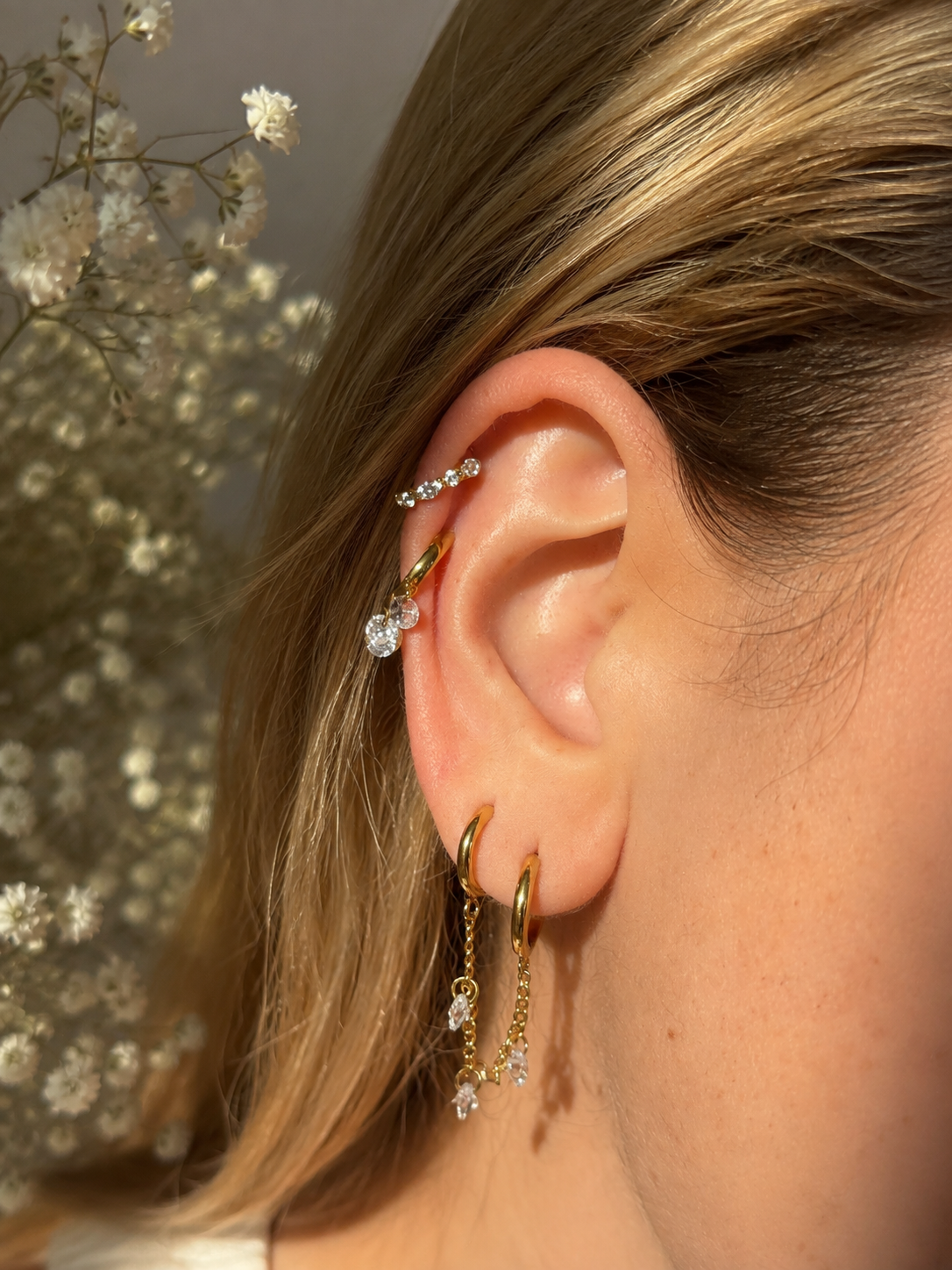 GOLD TRIO OF CRYSTAL CHARM HELIX HOOP - 20 GAUGE - 9MM