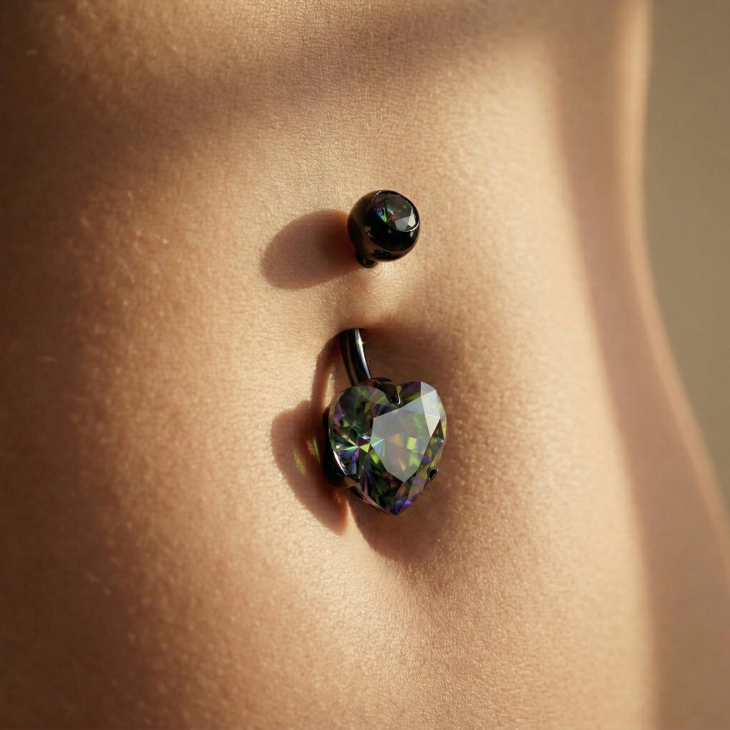TITANIUM BLACK RAINBOW VITRAIL LOVE HEART BELLY BAR - 14 GAUGE - 10MM